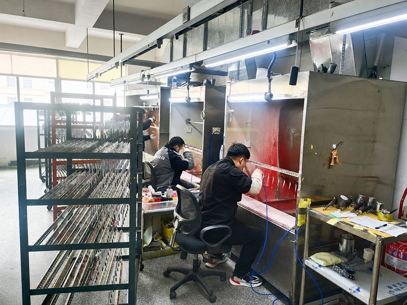 Custom fishing lure spray painting and color finishing process Custom fishing lure spray painting and color finishing process