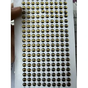 Gold Scale Eyes